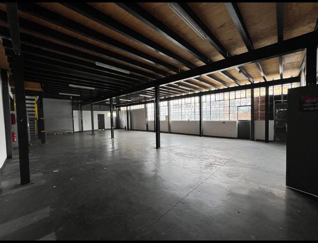1,003M² WAREHOUSE TO LET IN STRIJDOMPARK